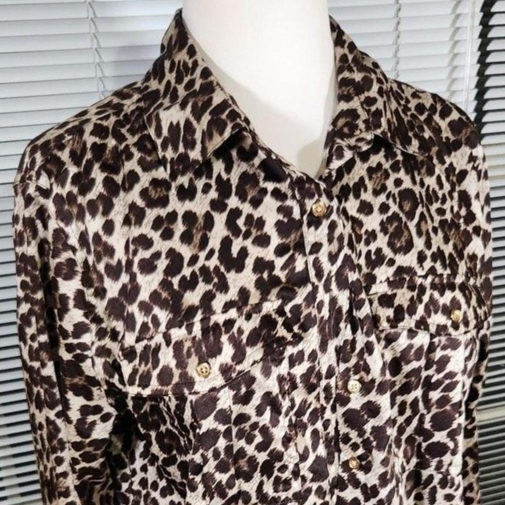 Vintage Y2K Charter Club Size 12 $95 Beige Cheetah Print Satin Button Up Blouse